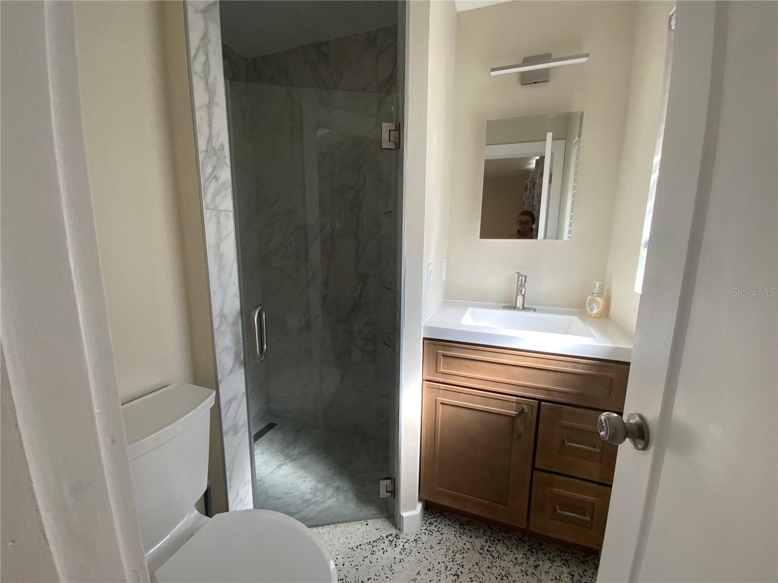 Image 9 of 17 For 3145 Bellevue Street