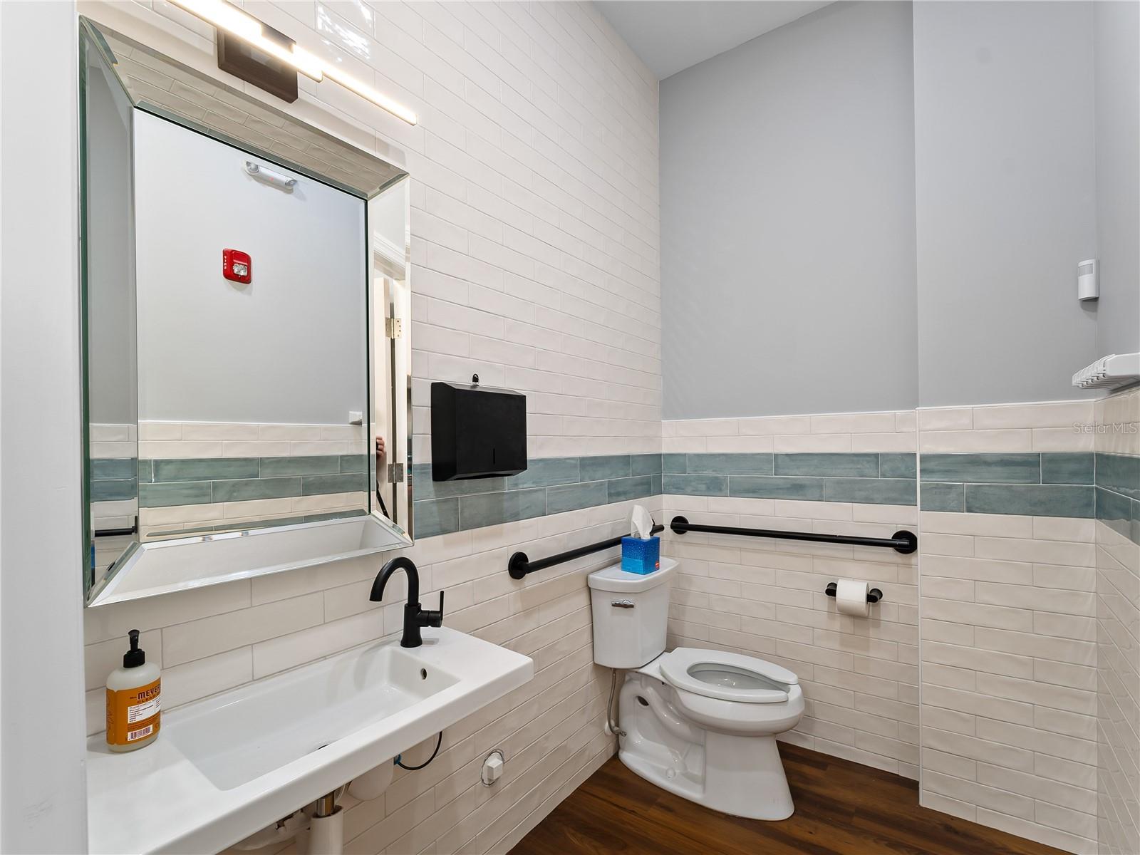 Image 20 of 56 For 3976 Destination Drive 102