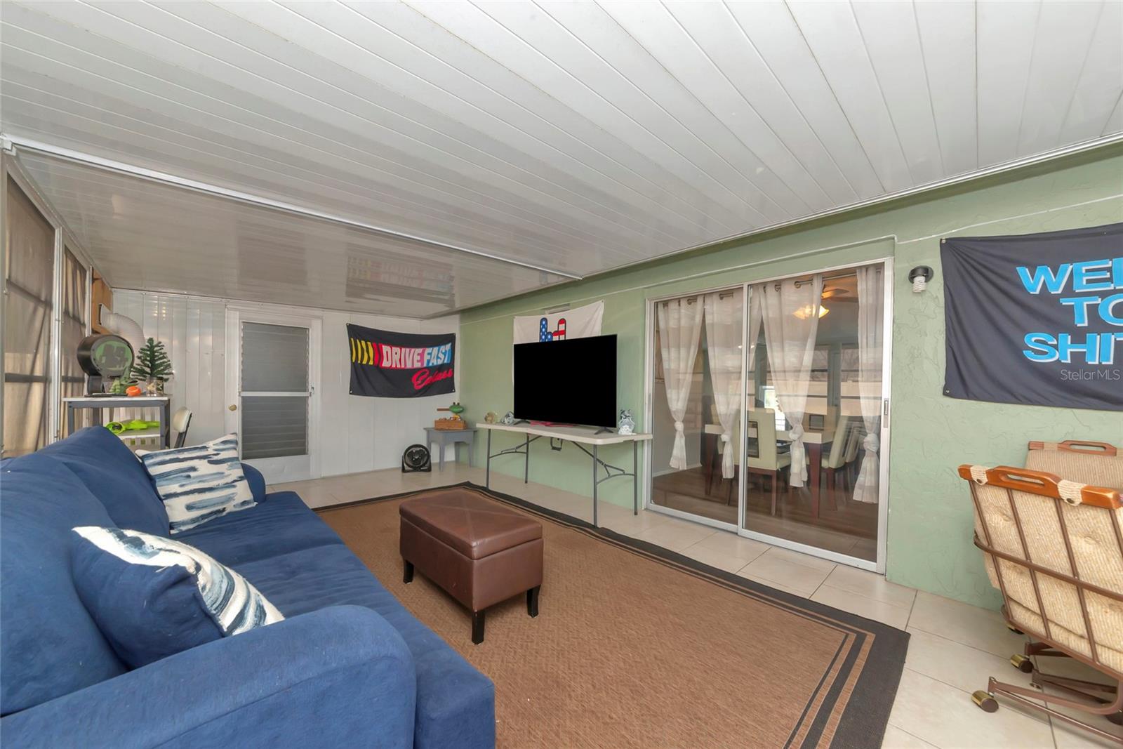 Image 32 of 47 For 8120 Lombra Avenue