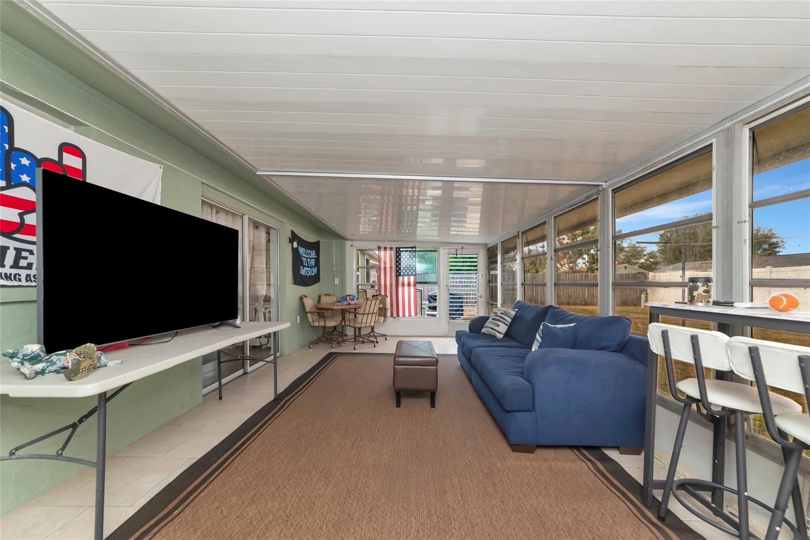 Image 33 of 47 For 8120 Lombra Avenue