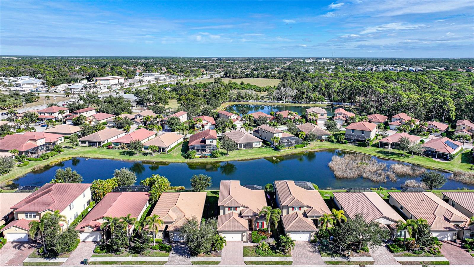 Image 2 of 40 For 1058 Bluffwood Drive