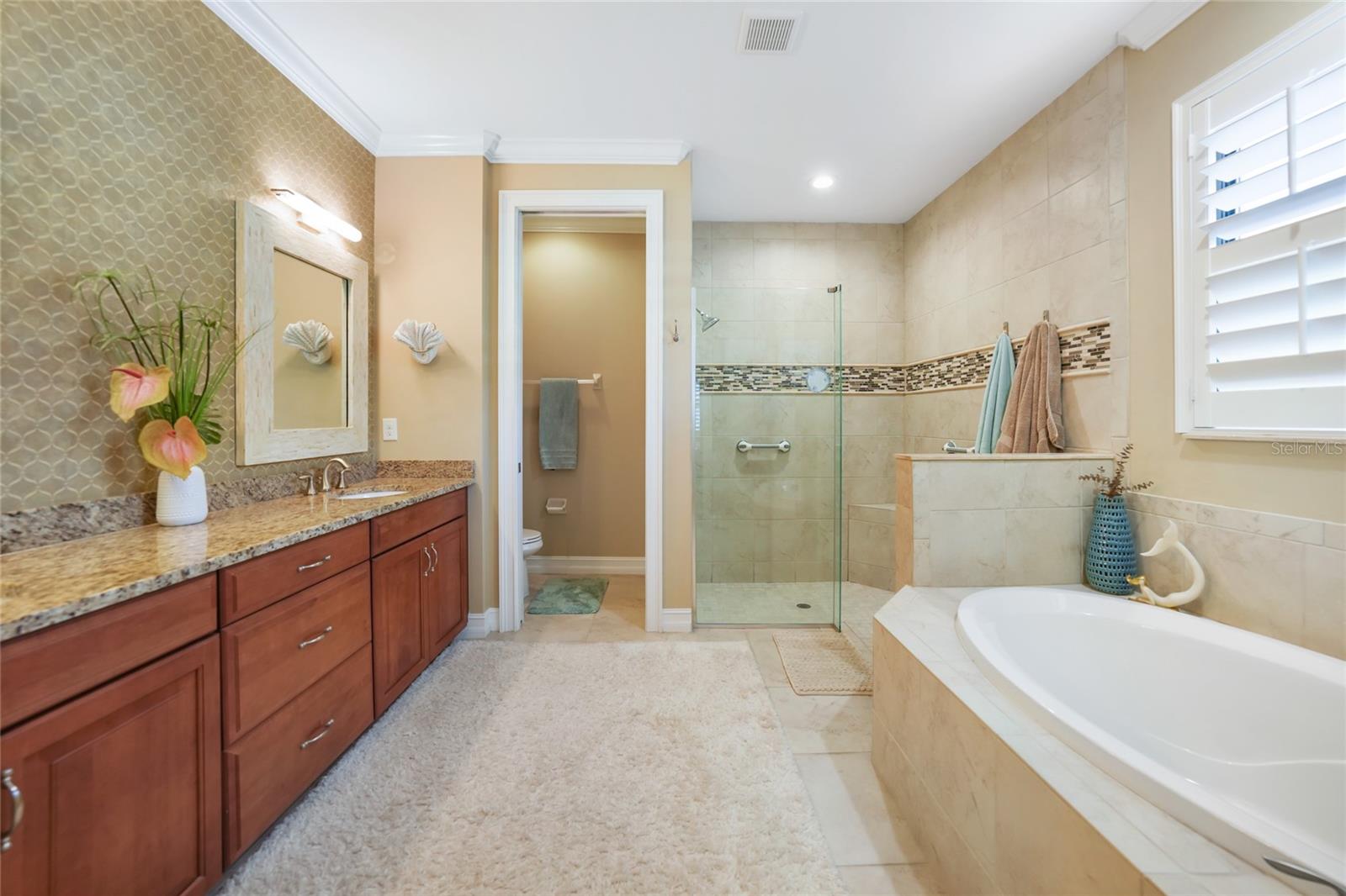 Image 21 of 40 For 1058 Bluffwood Drive