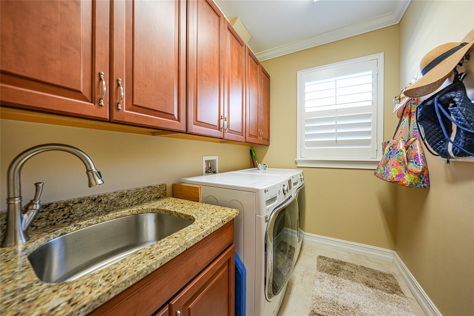 Image 28 of 40 For 1058 Bluffwood Drive