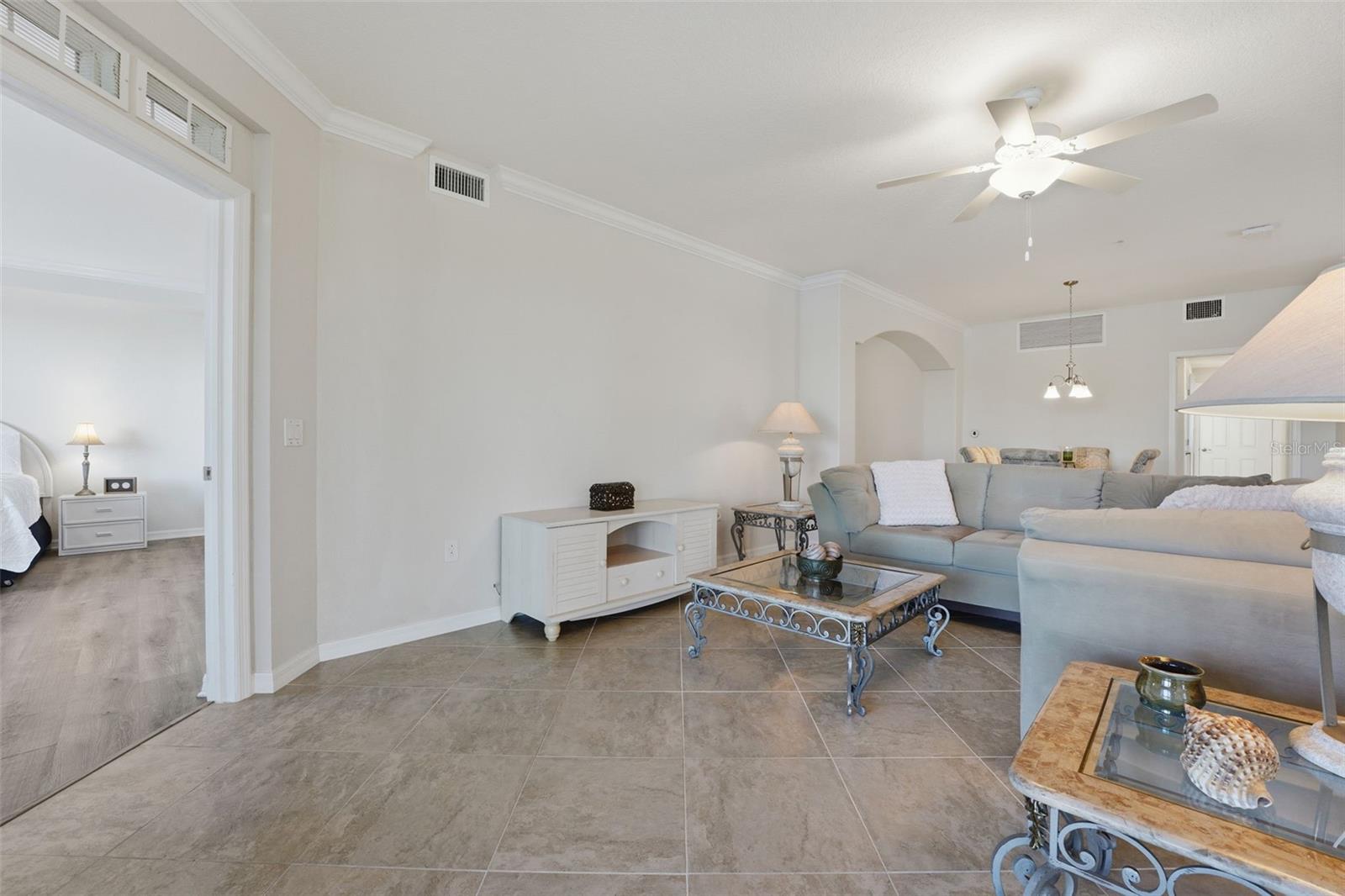 Image 18 of 97 For 10792 Tarflower Drive 101