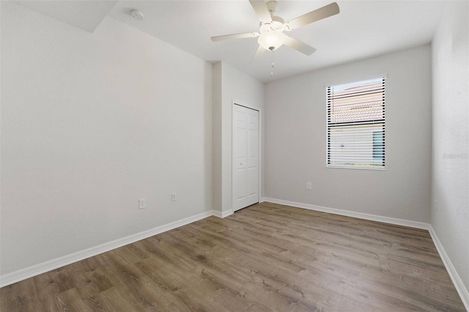 Image 30 of 97 For 10792 Tarflower Drive 101