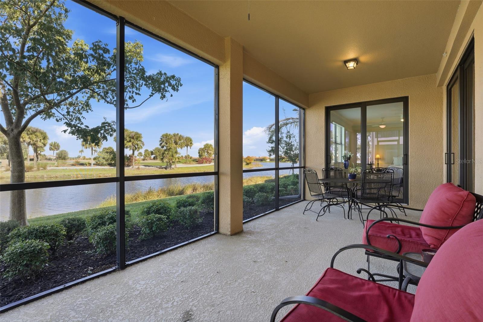 Image 36 of 97 For 10792 Tarflower Drive 101