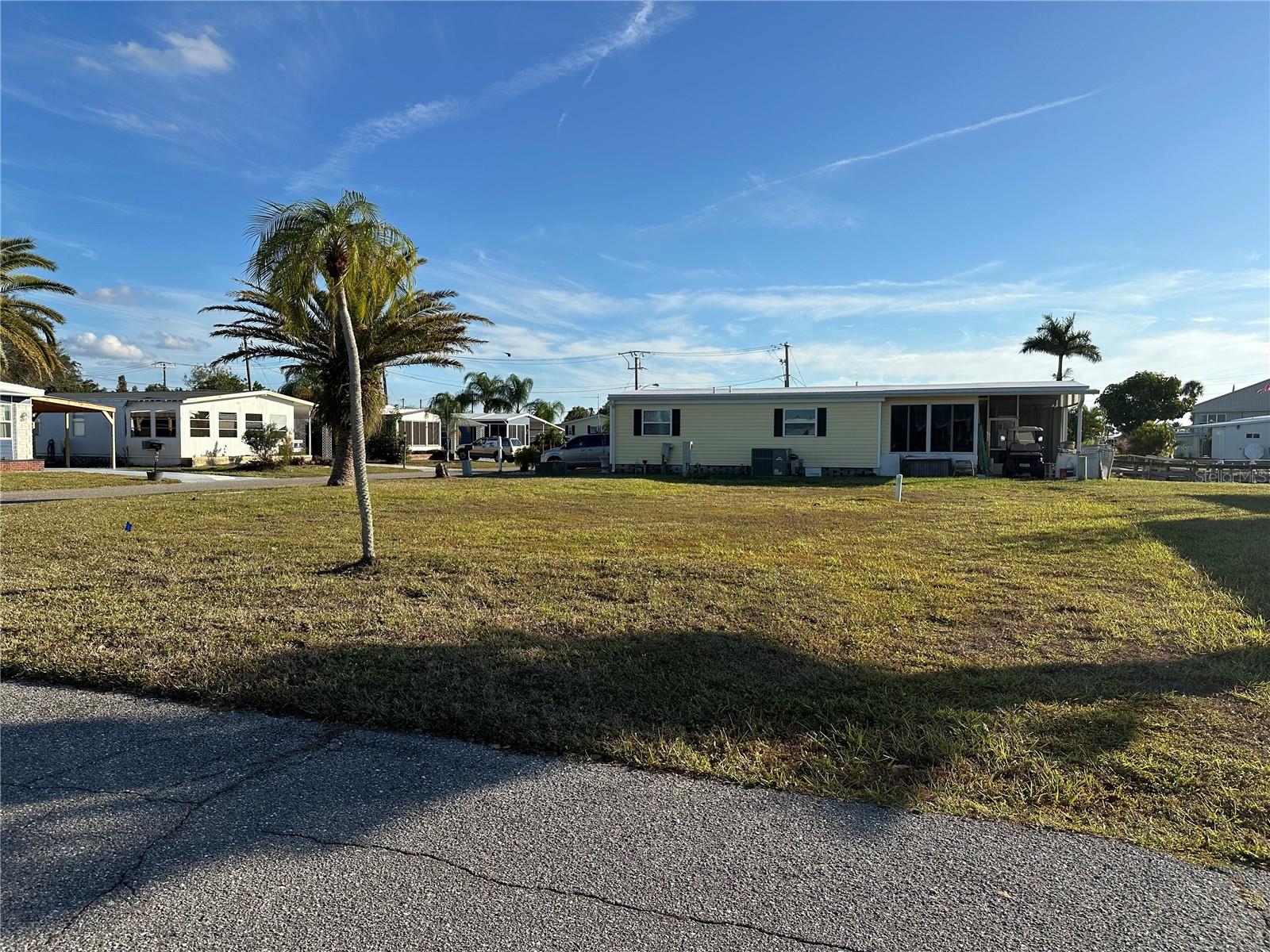 Listing Details for 607 Fairmount Drive, NORTH PORT, FL 34287