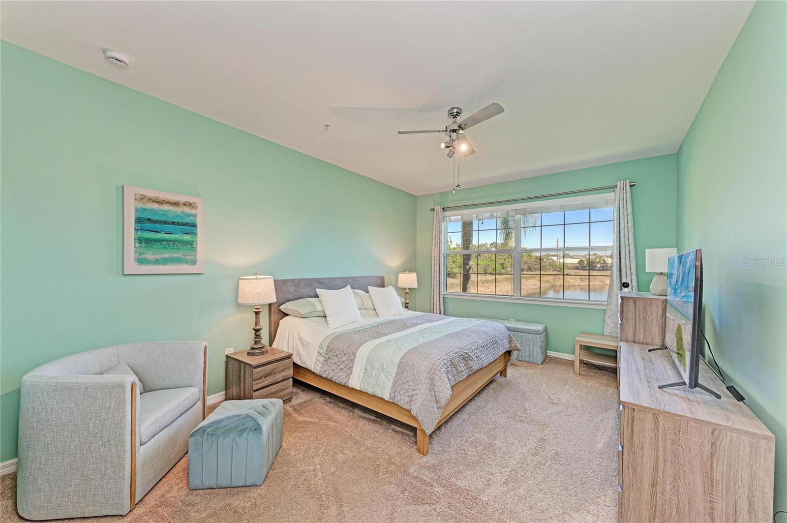 Image 32 of 78 For 124 Revolution Way