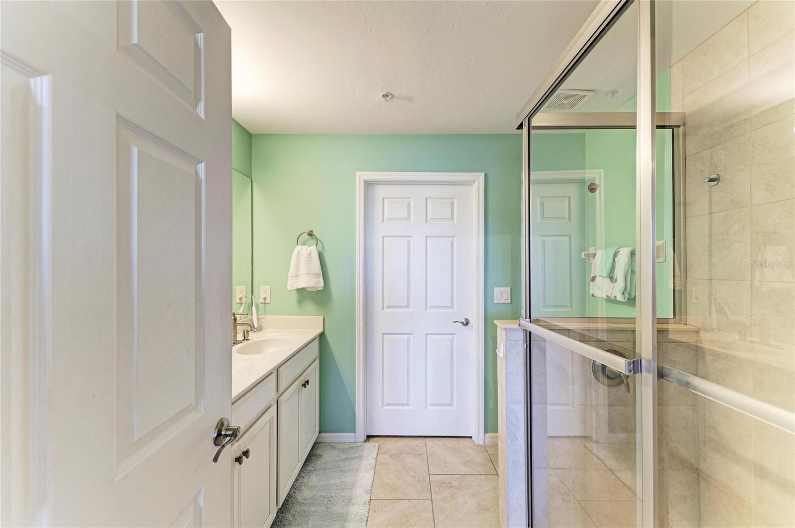 Image 37 of 78 For 124 Revolution Way