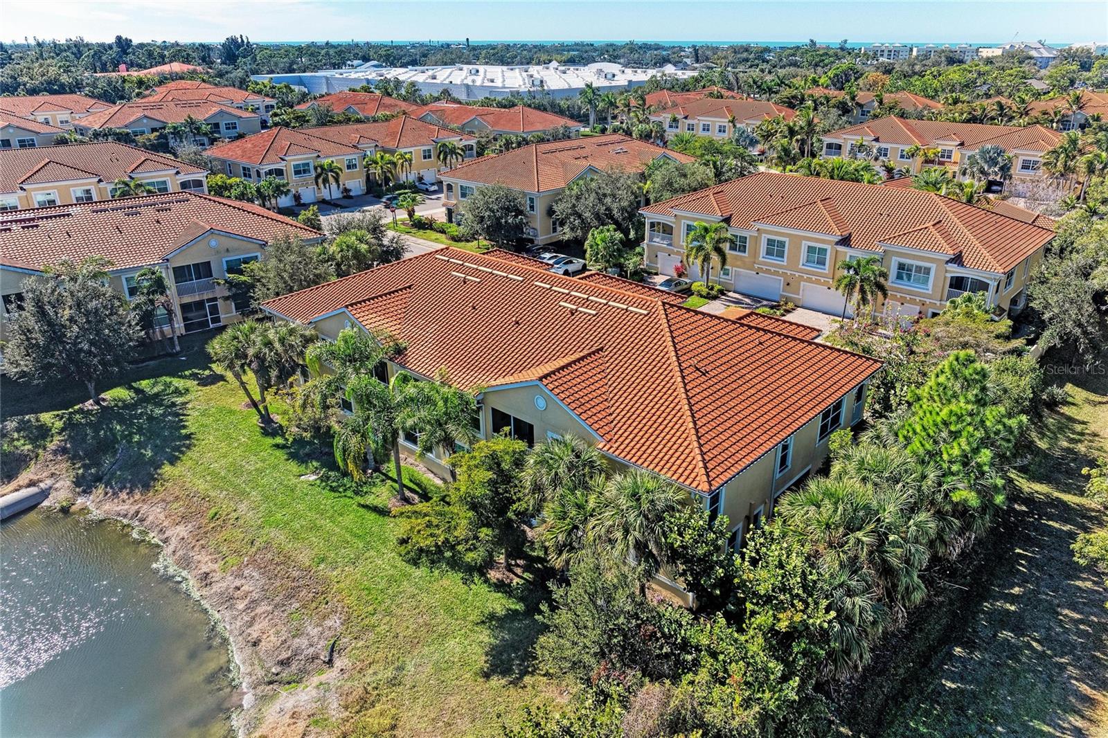 Image 55 of 78 For 124 Revolution Way