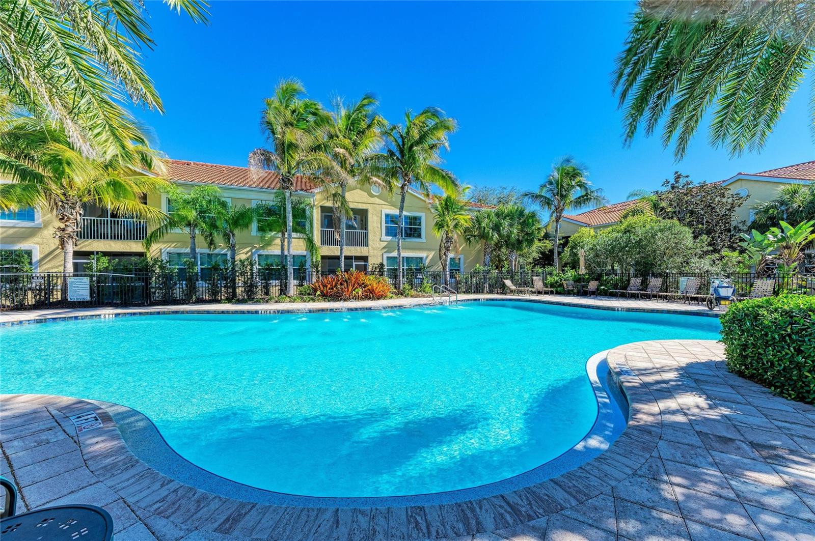 Image 58 of 78 For 124 Revolution Way