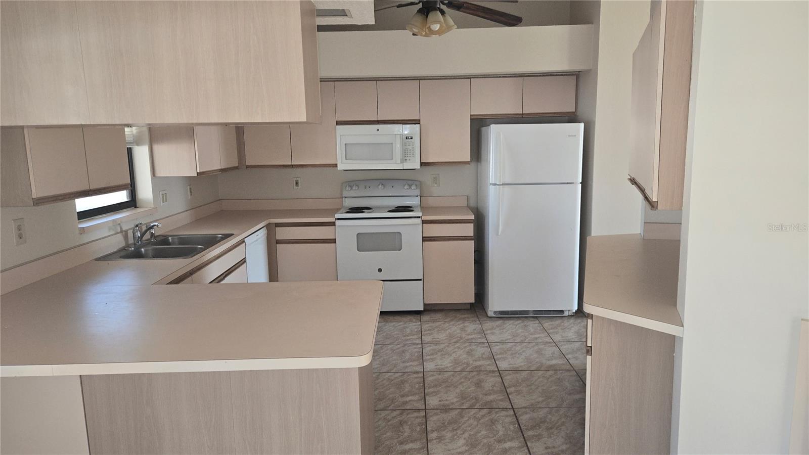 Image 3 of 7 For 380 Quincy Road