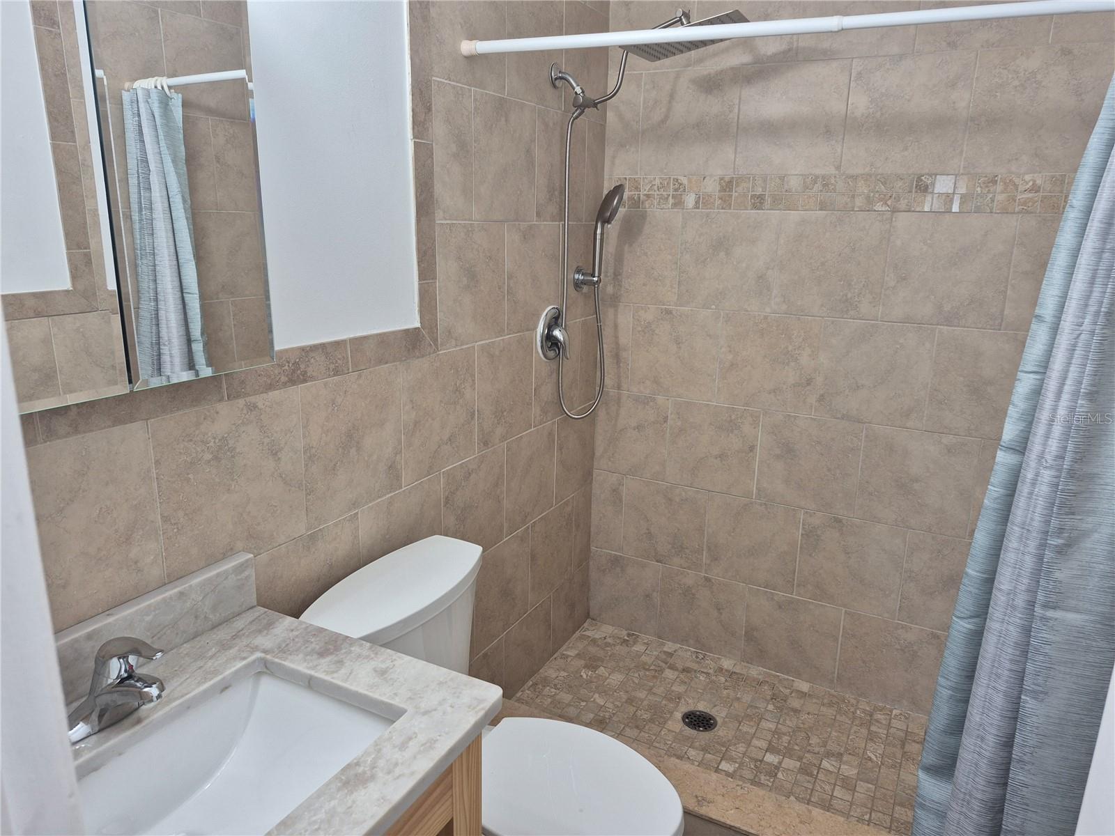 Image 7 of 22 For 1210 Laurel Avenue