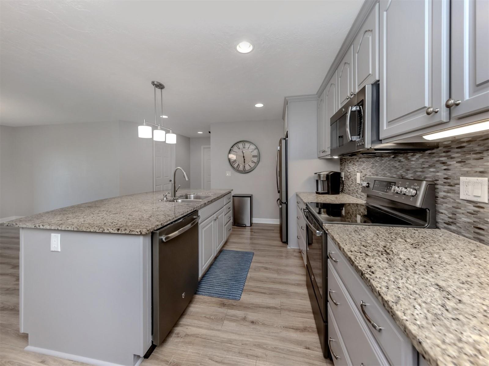 Image 13 of 79 For 1243 Pine Needle Road