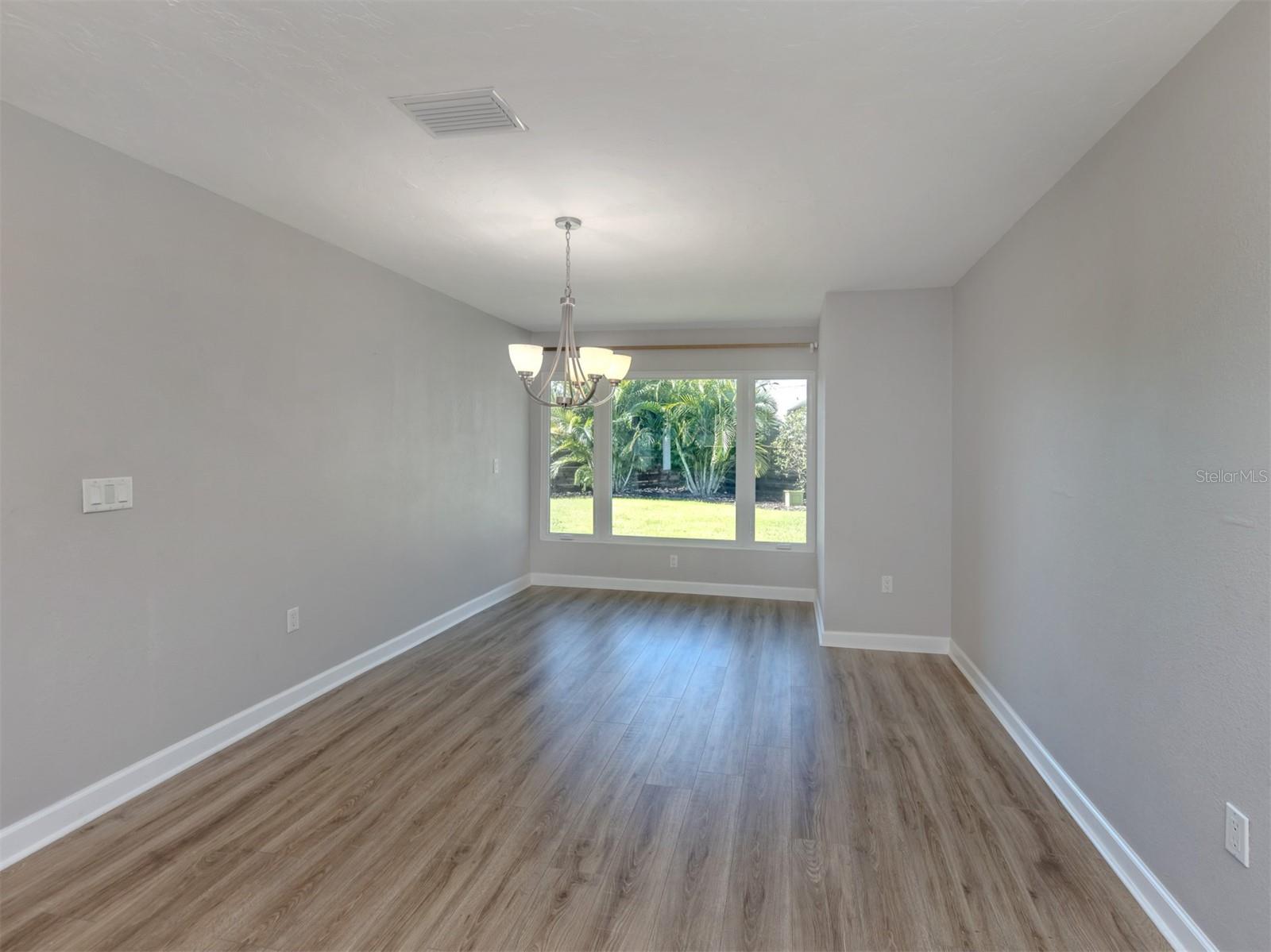 Image 16 of 79 For 1243 Pine Needle Road