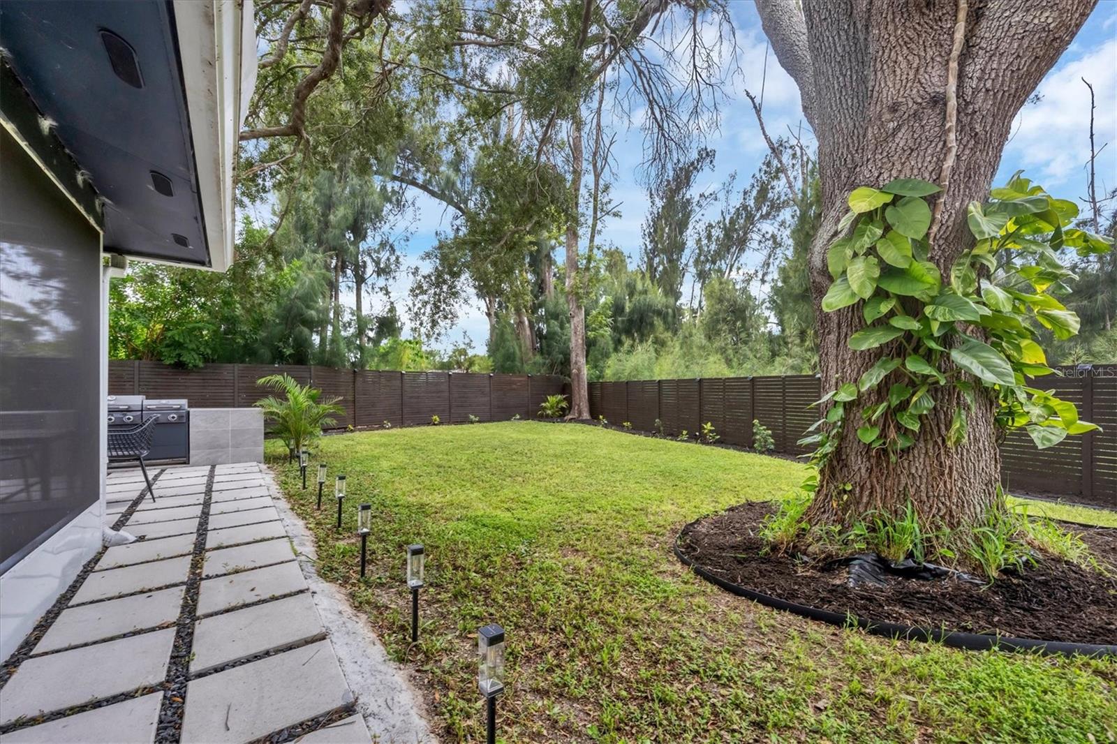 Image 25 of 44 For 402 Monza Avenue