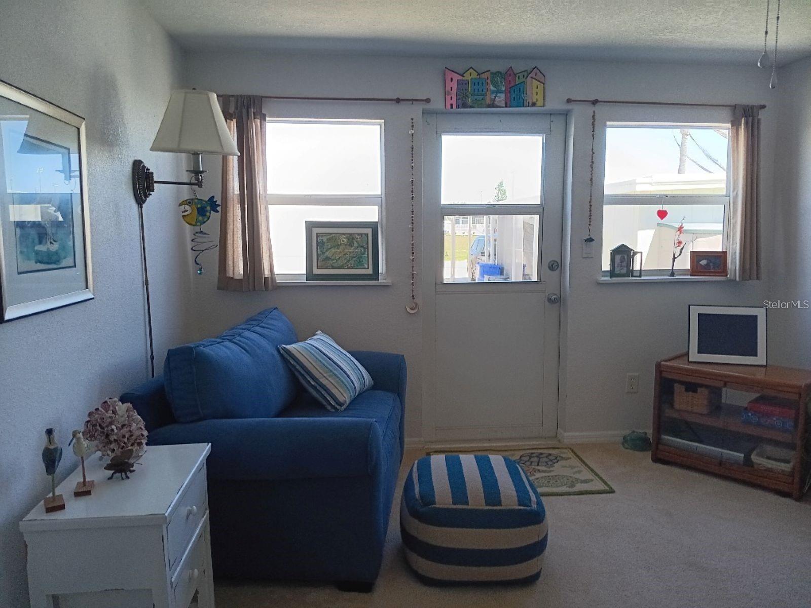 Image 11 of 26 For 736 Carefree