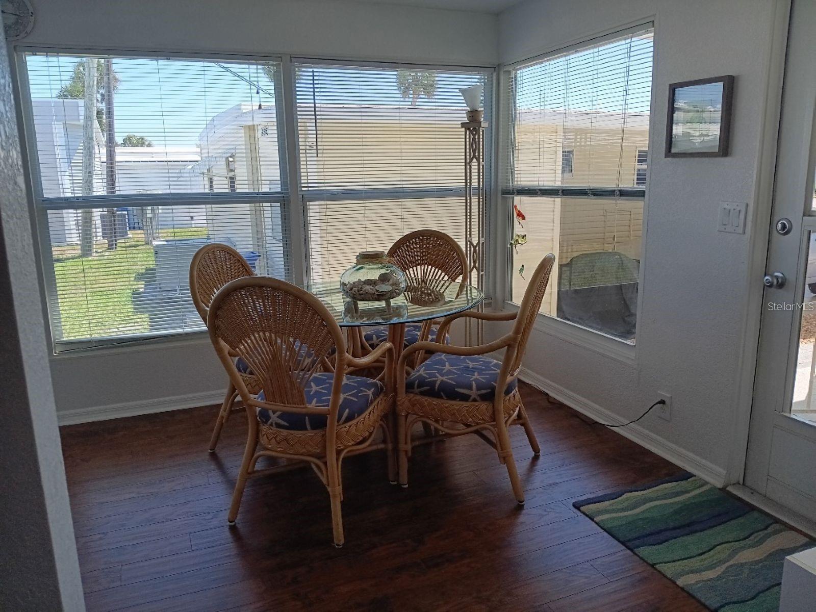 Image 25 of 26 For 736 Carefree