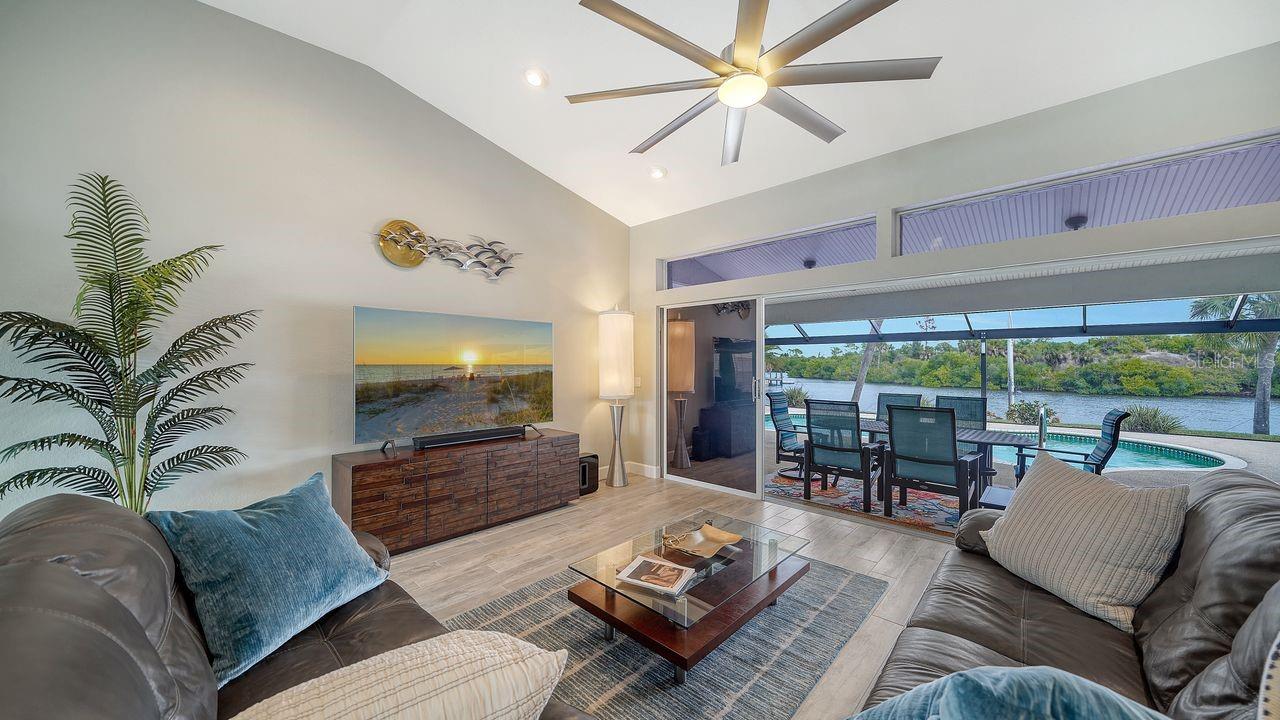 Image 11 of 46 For 4216 Bur Street