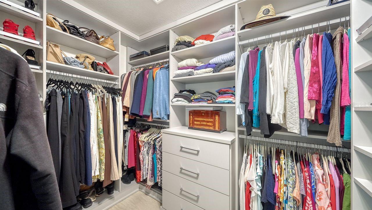 Image 22 of 46 For 4216 Bur Street