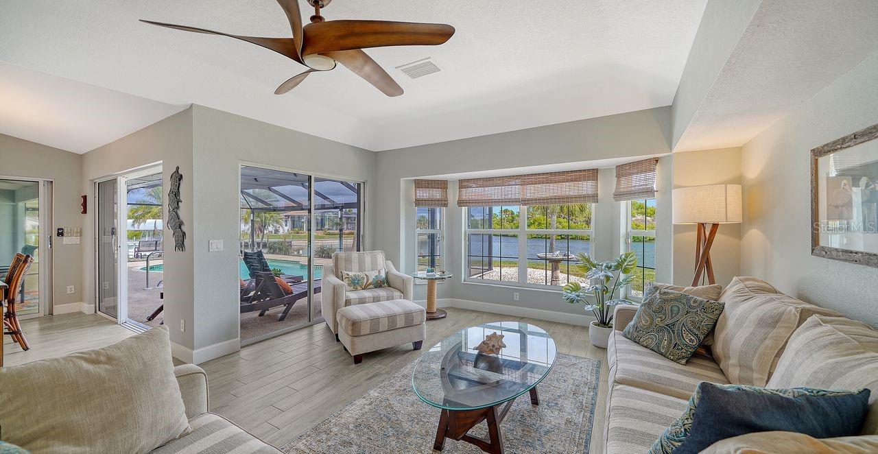 Image 25 of 46 For 4216 Bur Street