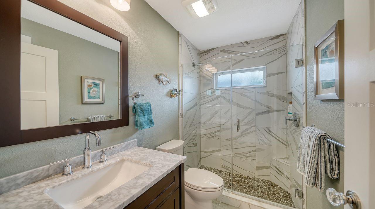 Image 28 of 46 For 4216 Bur Street