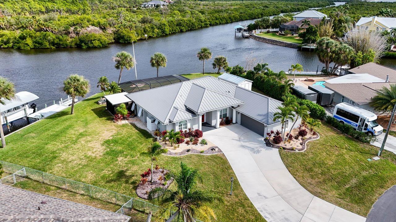 Image 41 of 46 For 4216 Bur Street