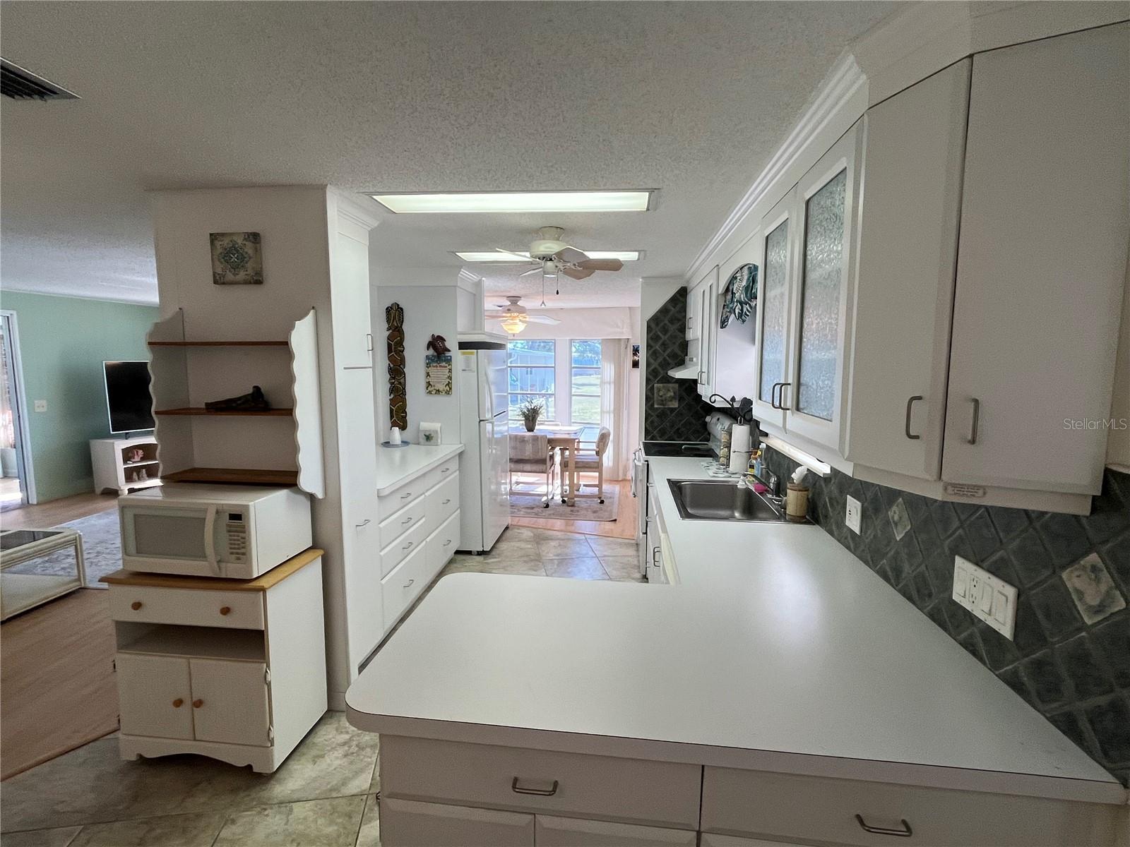 Image 12 of 46 For 511 Cervina Drive N