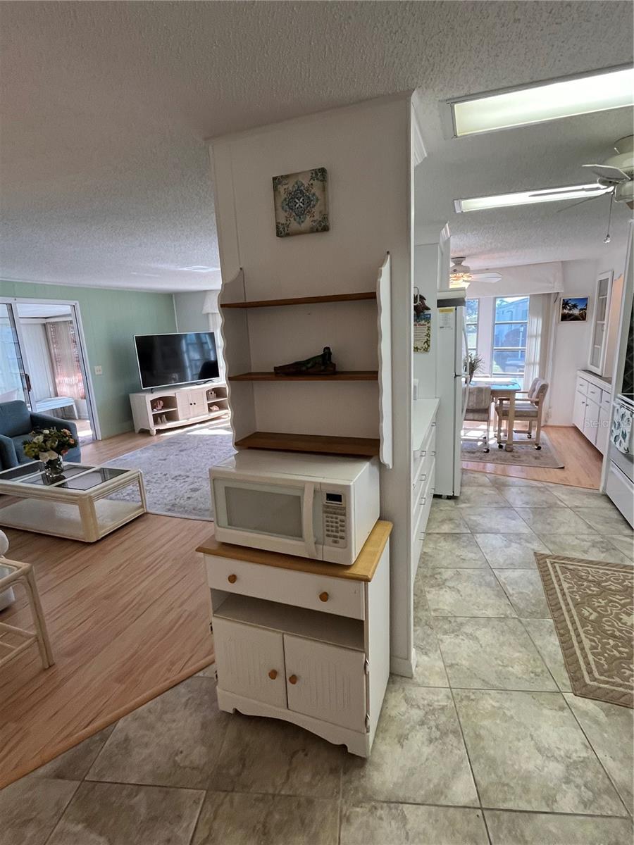 Image 13 of 46 For 511 Cervina Drive N