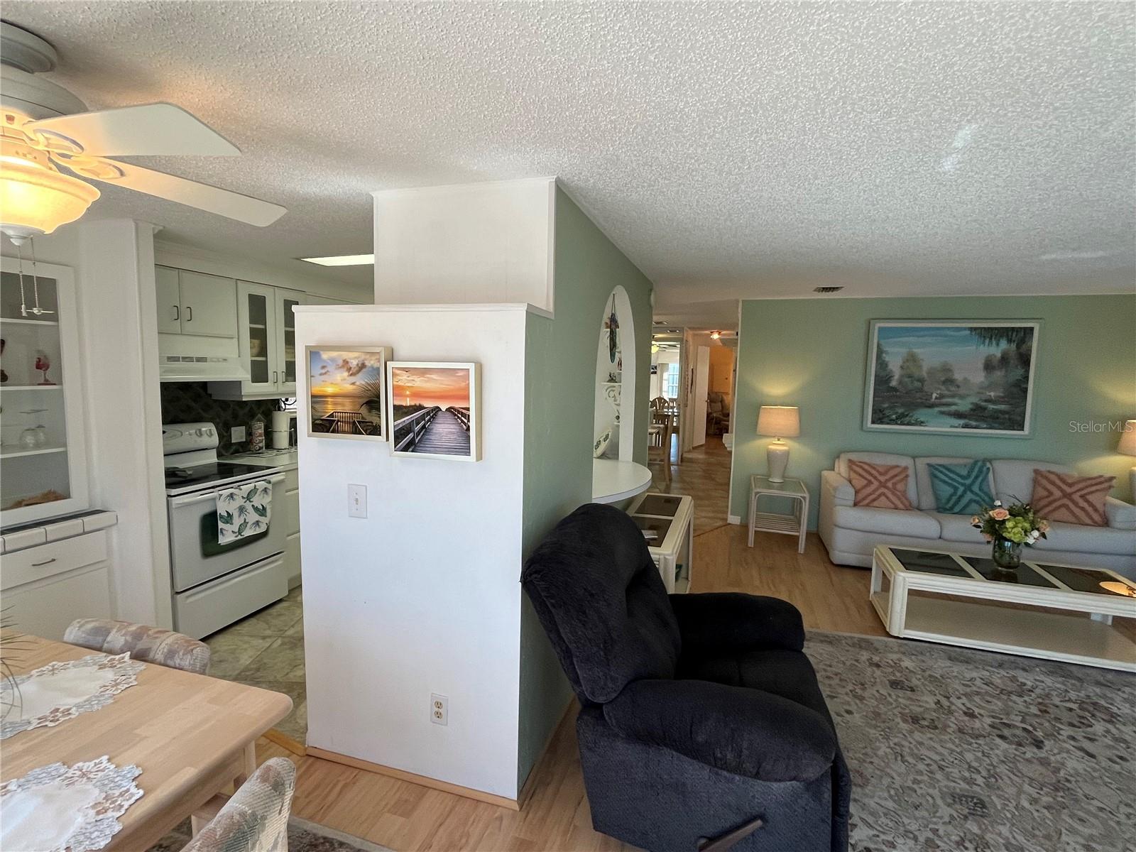 Image 20 of 46 For 511 Cervina Drive N