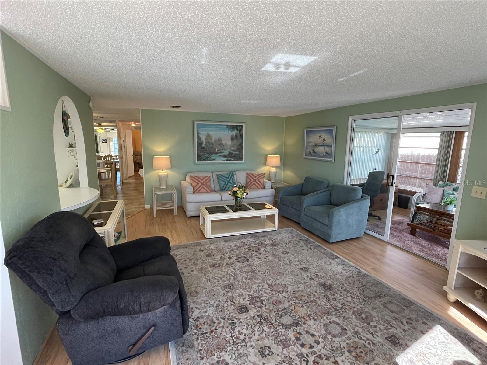 Image 21 of 46 For 511 Cervina Drive N