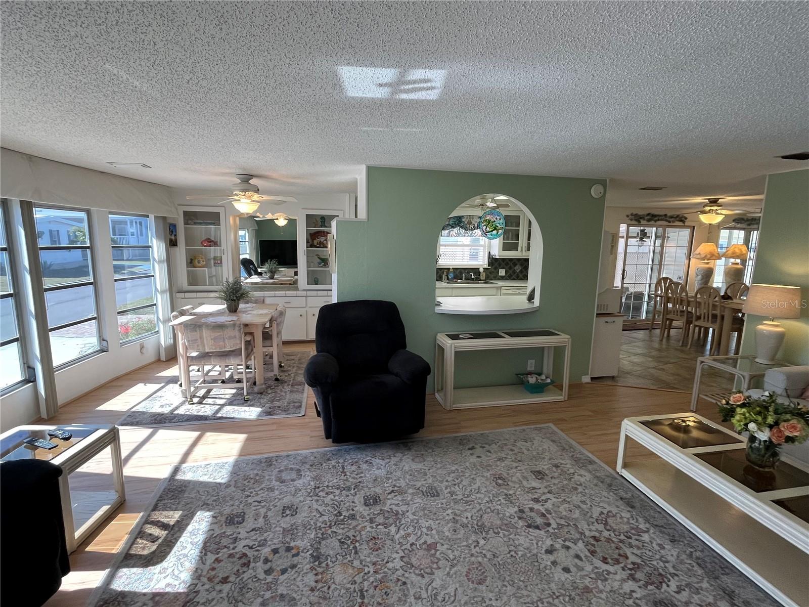 Image 24 of 46 For 511 Cervina Drive N