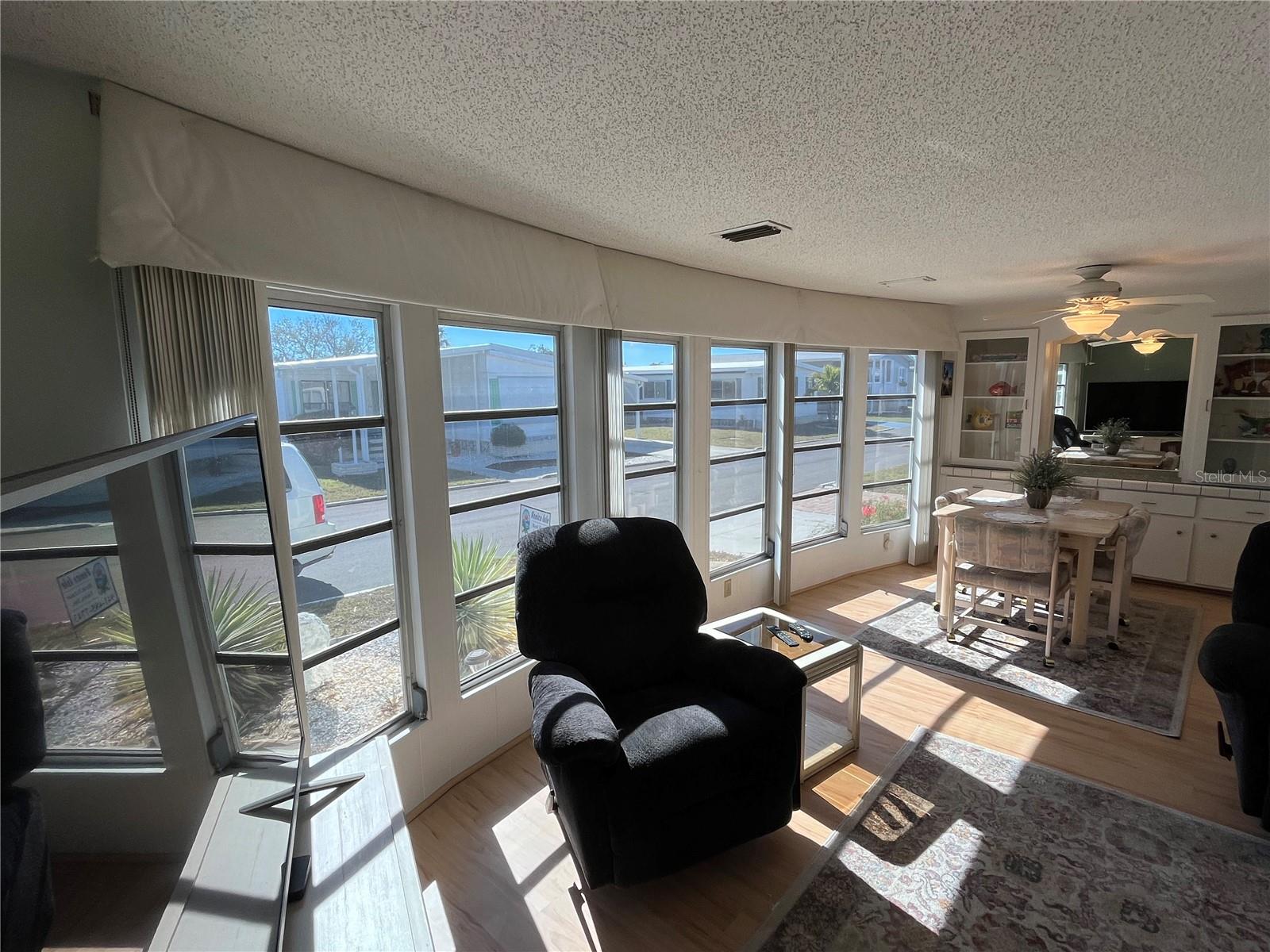 Image 25 of 46 For 511 Cervina Drive N