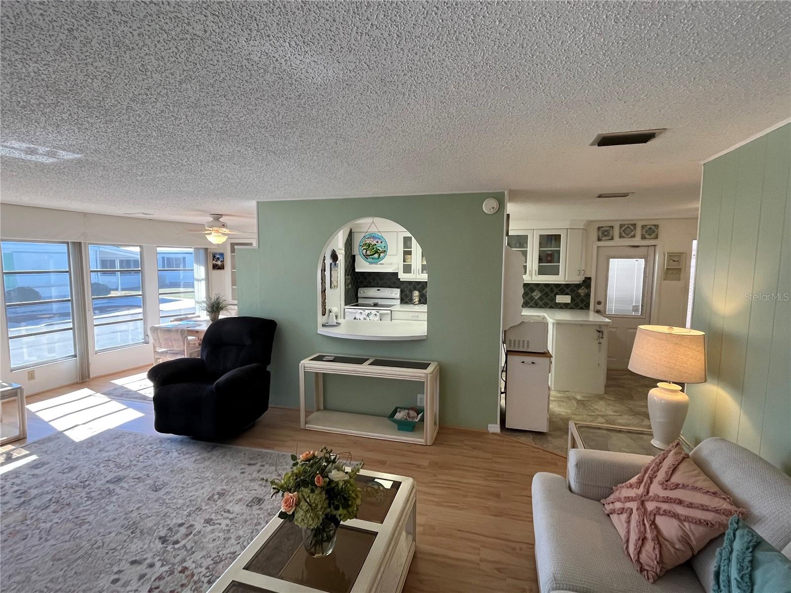 Image 27 of 46 For 511 Cervina Drive N