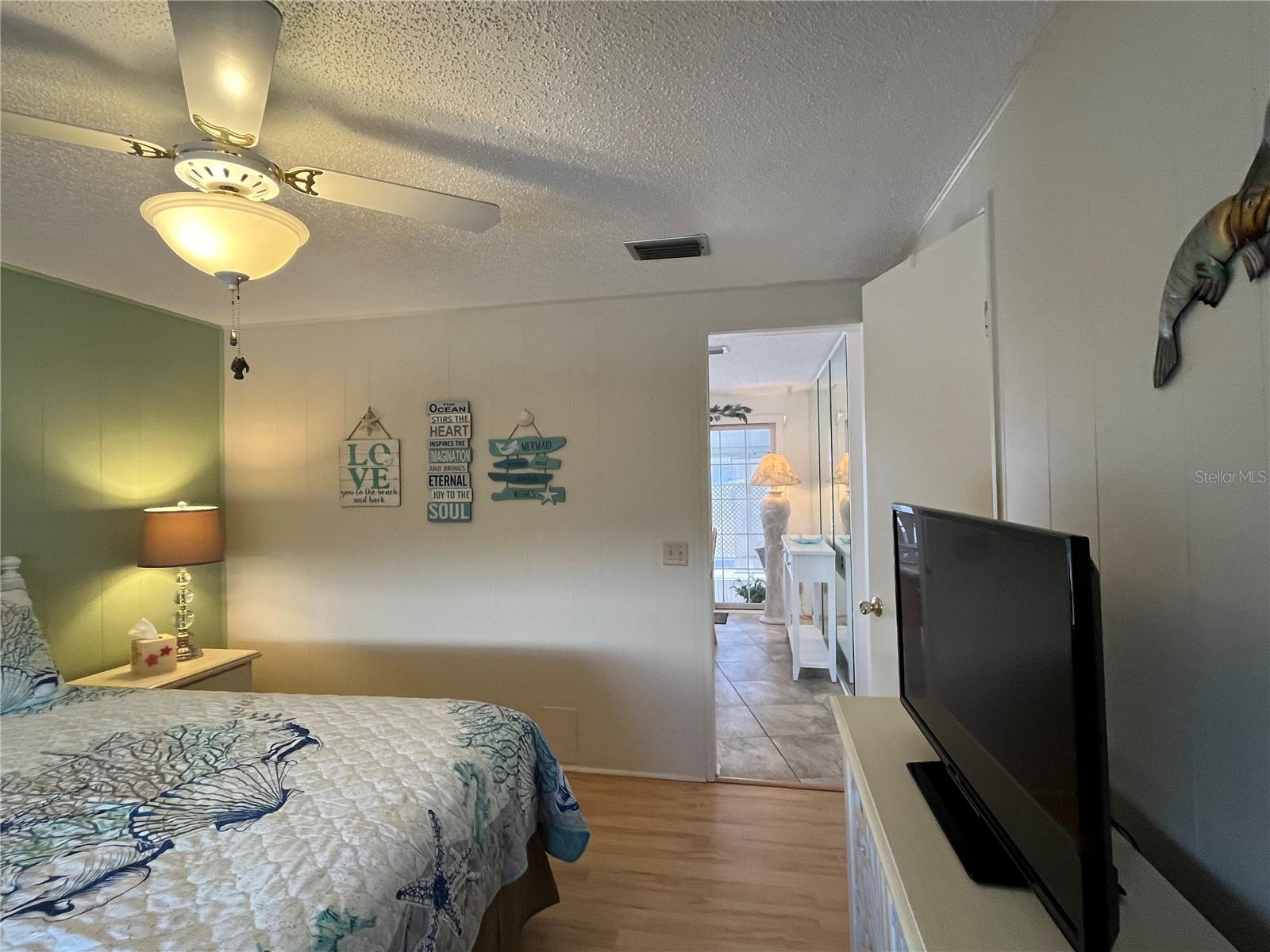 Image 34 of 46 For 511 Cervina Drive N