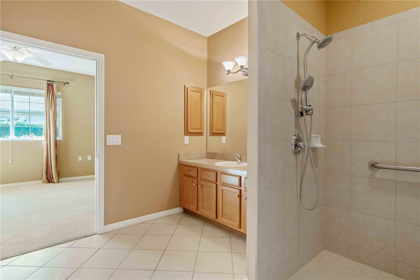 Image 17 of 44 For 24067 Park Place Drive S 71