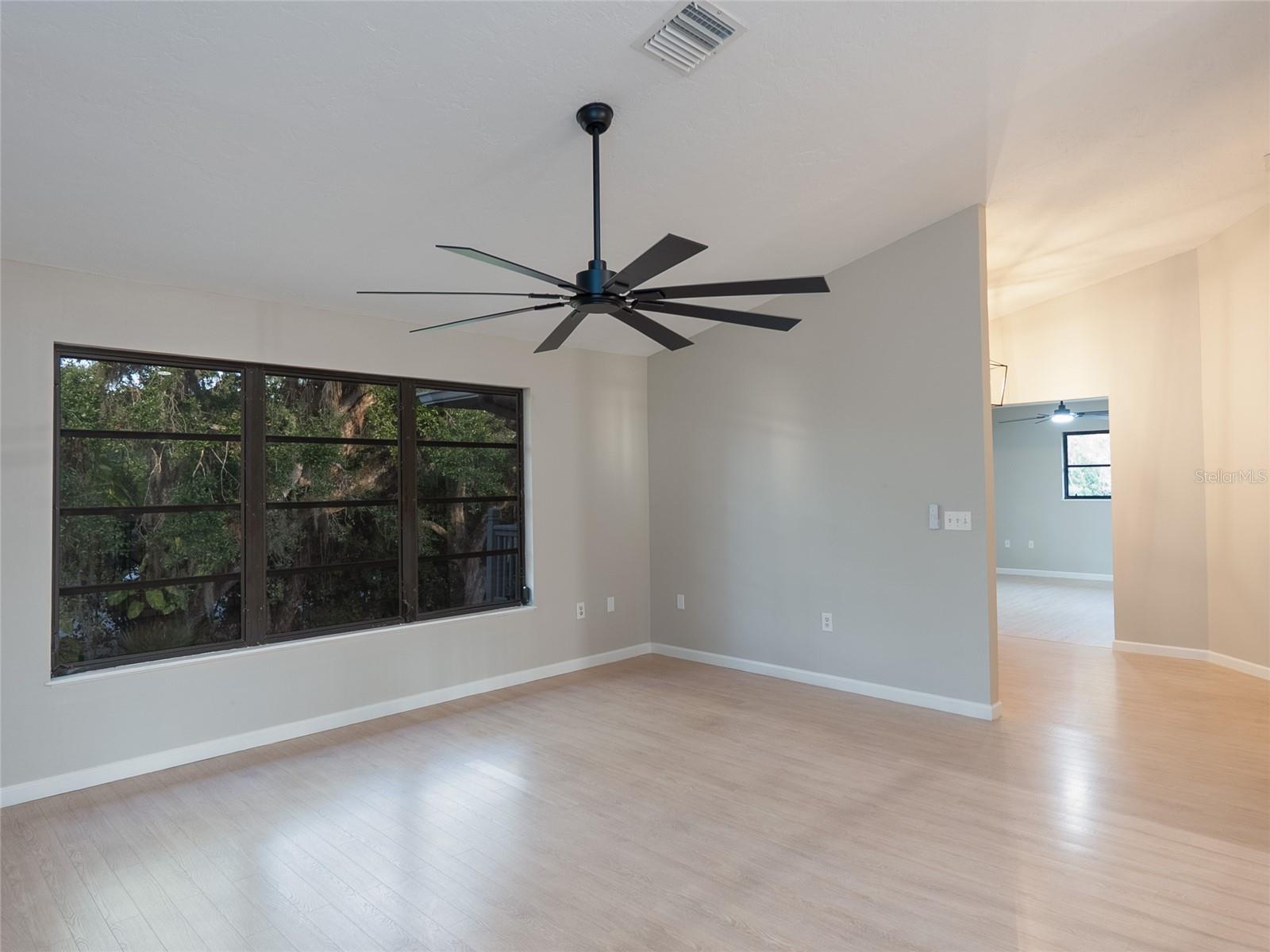 Image 10 of 66 For 593 Moon Drive