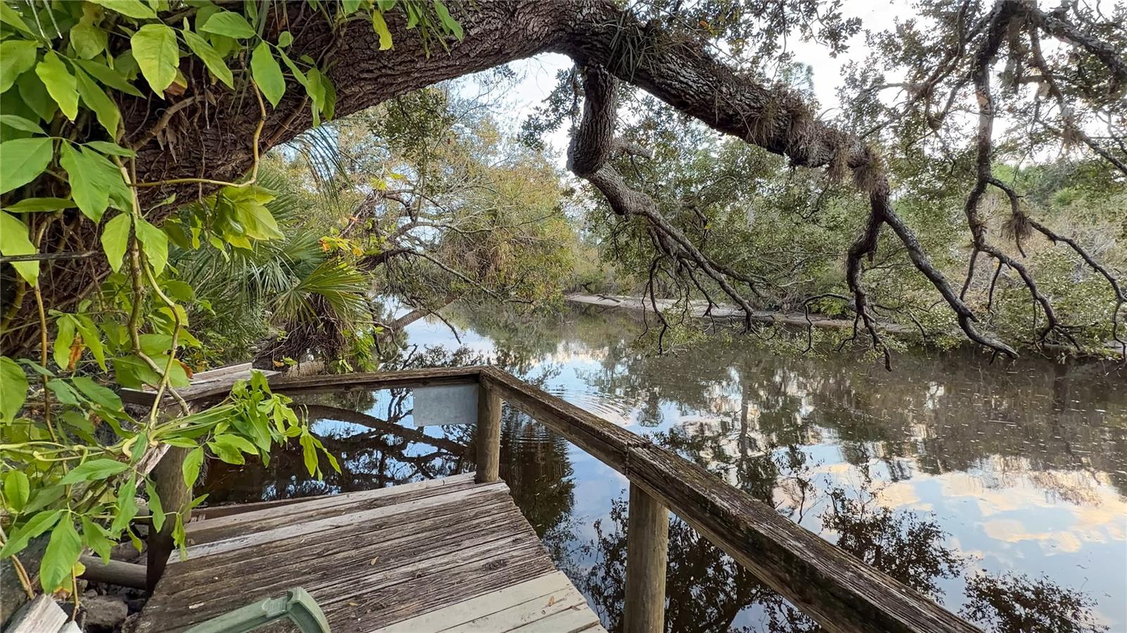 Image 54 of 66 For 593 Moon Drive