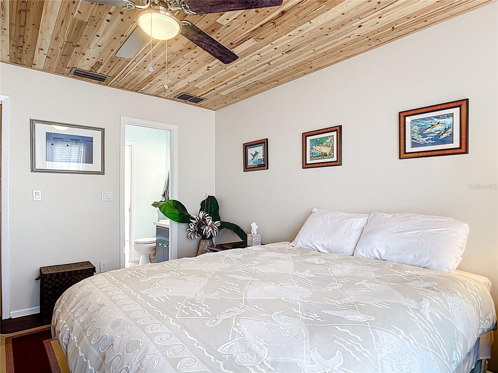 Image 33 of 58 For 10251 Oceanspray Boulevard