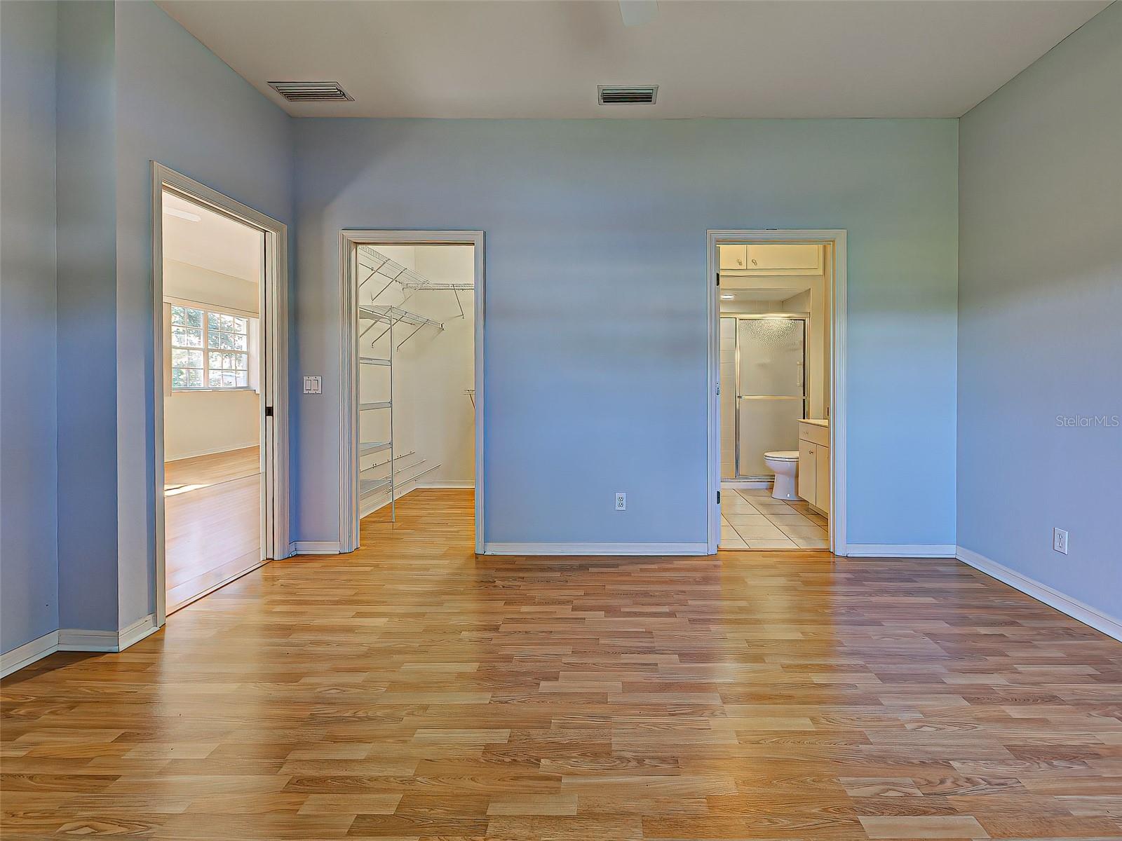 Image 28 of 93 For 1275 Berkshire Circle