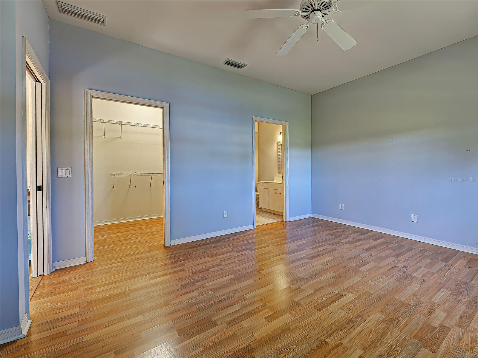 Image 30 of 93 For 1275 Berkshire Circle