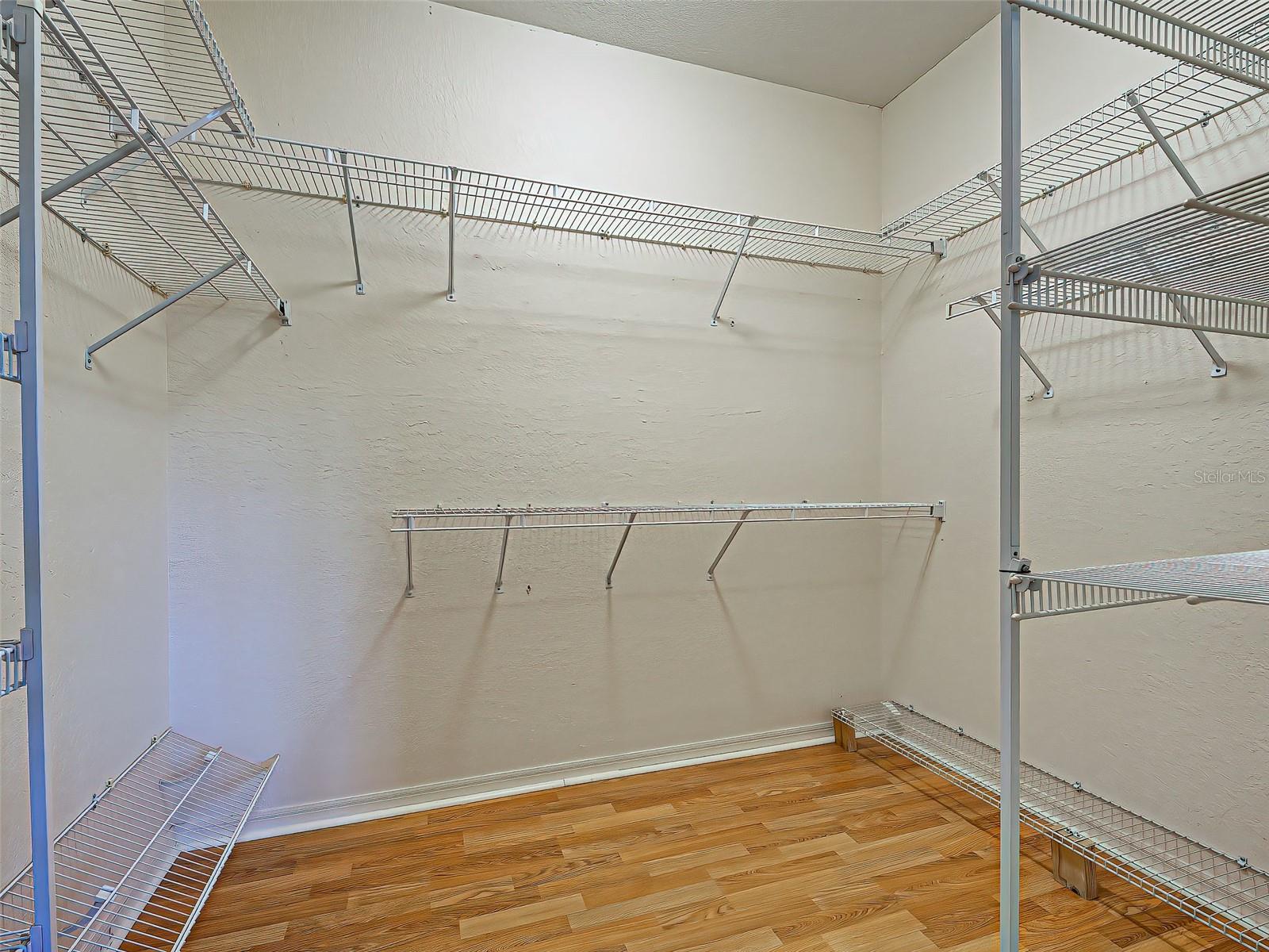 Image 34 of 93 For 1275 Berkshire Circle