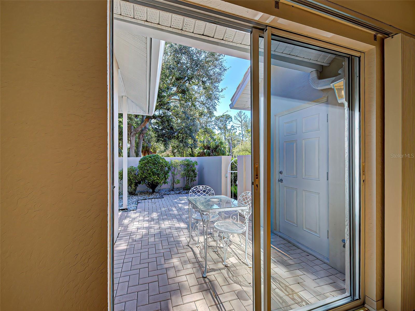 Image 44 of 93 For 1275 Berkshire Circle