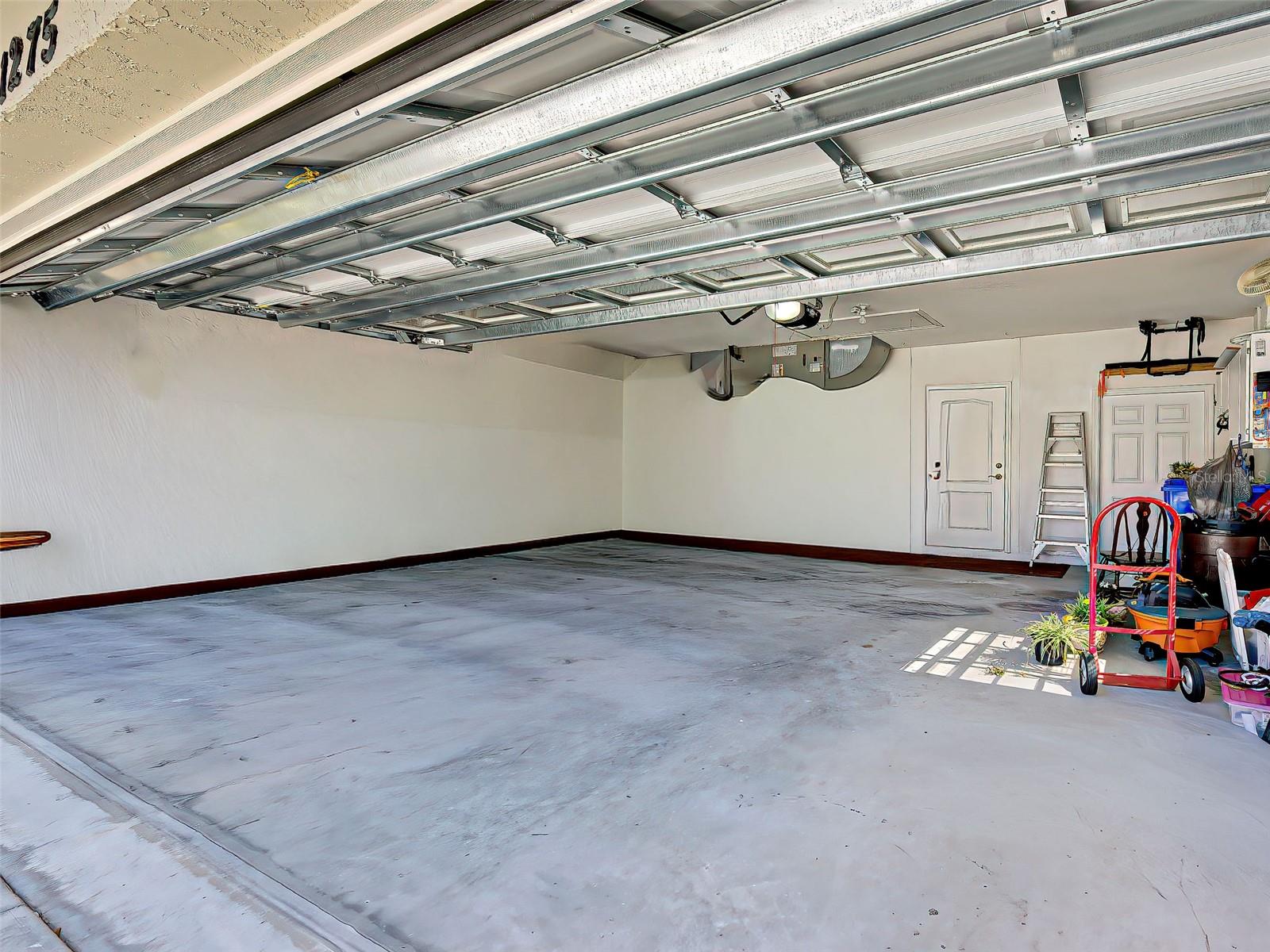 Image 46 of 93 For 1275 Berkshire Circle