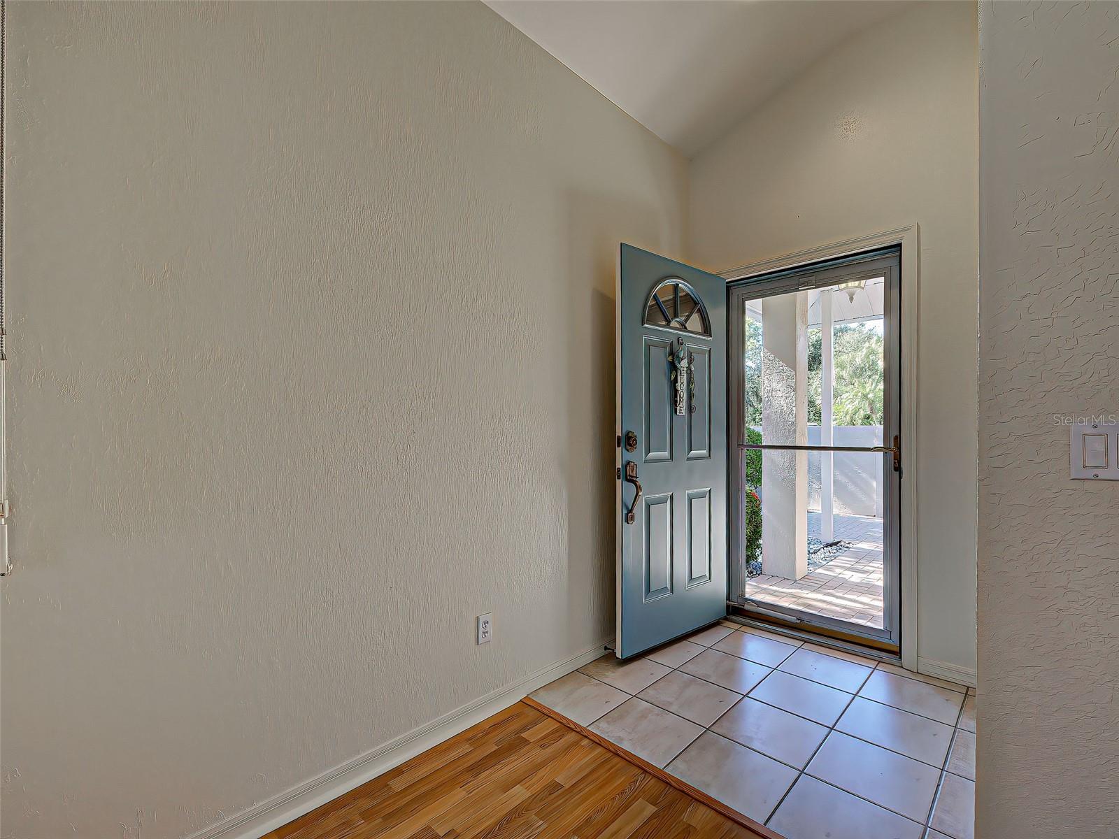 Image 9 of 93 For 1275 Berkshire Circle