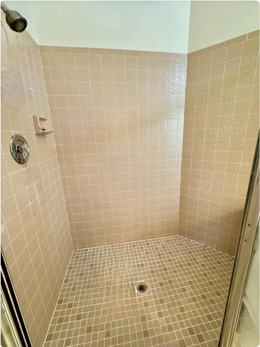 Image 24 of 43 For 4925 Pepperwood Place