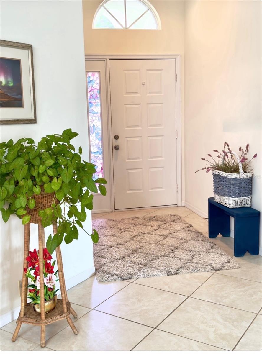 Image 5 of 43 For 4925 Pepperwood Place