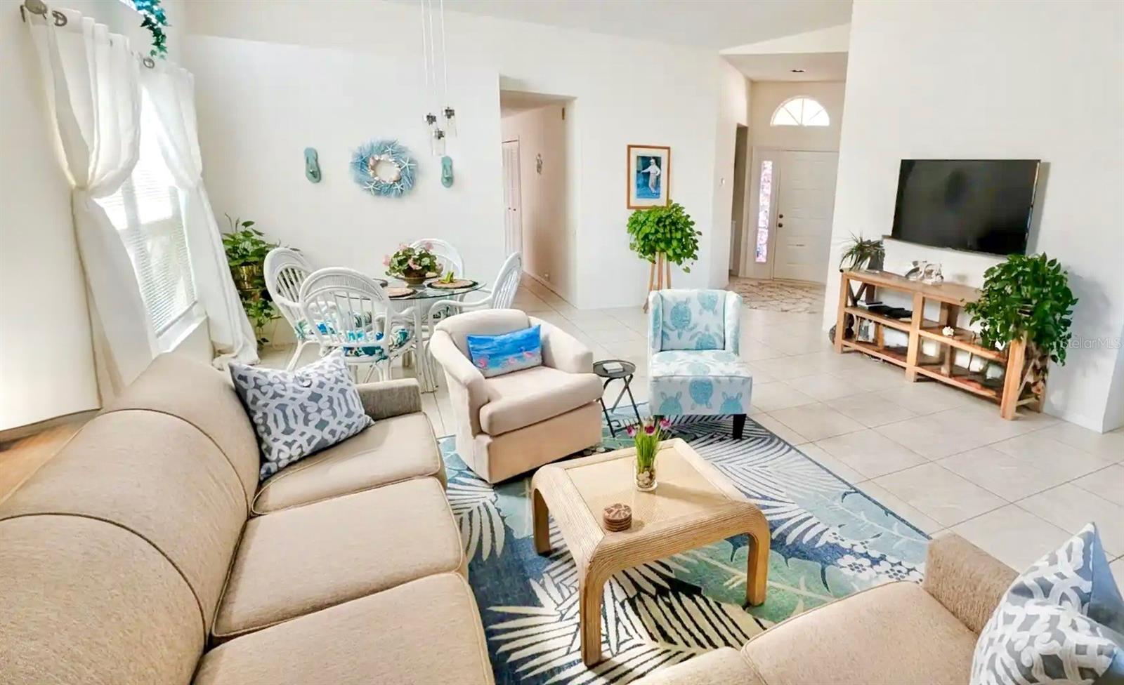 Image 8 of 43 For 4925 Pepperwood Place