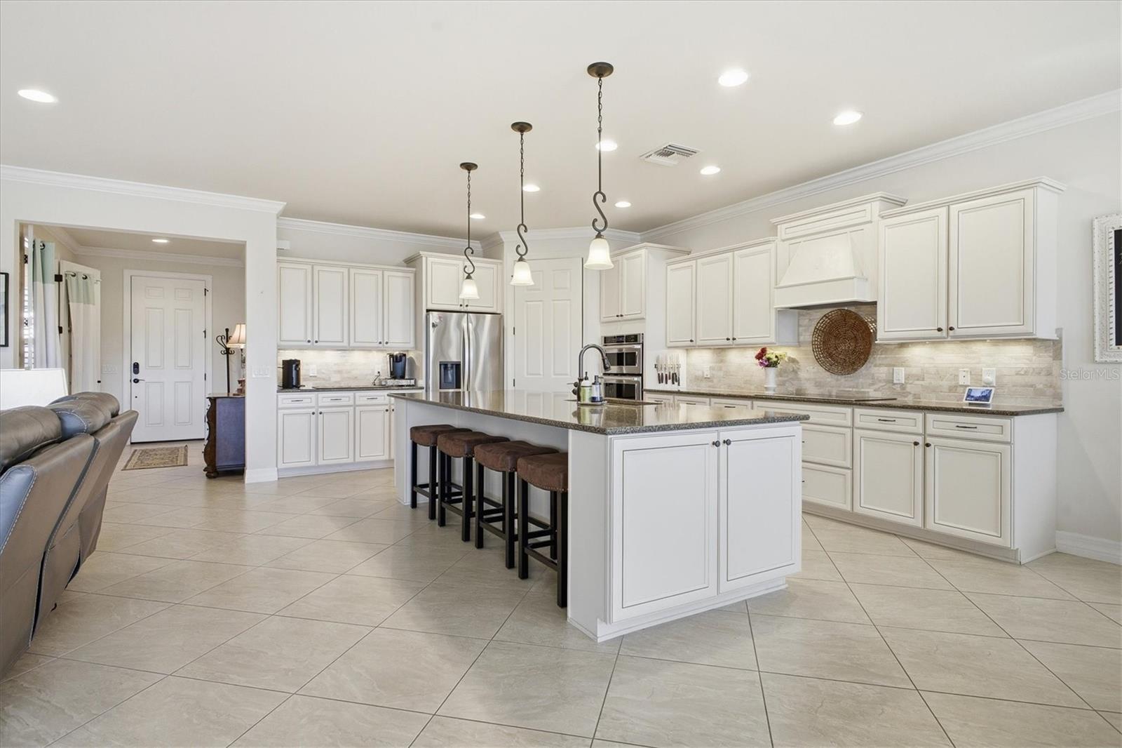 Image 11 of 80 For 13897 Umbria Street