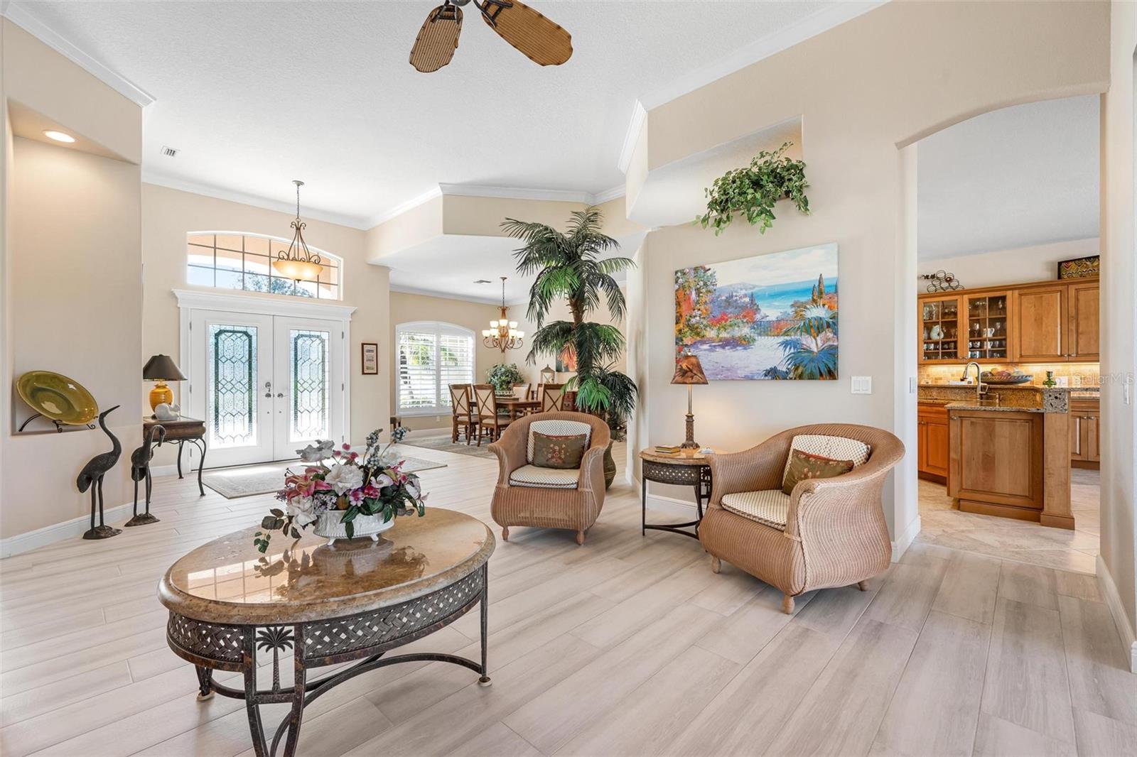 Image 10 of 95 For 433 Tremingham Way